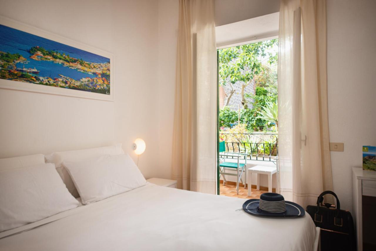 Villa Bina Sea Hotel Sant'Angelo  Bagian luar foto